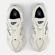 9060 Sea Salt/Black Raincloud