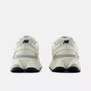 9060 Sea Salt/Black Raincloud