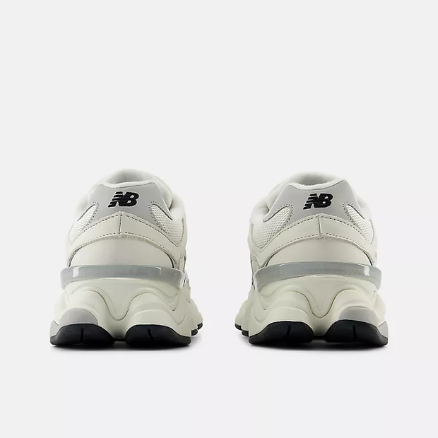9060 Sea Salt/Black Raincloud