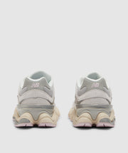 9060 Sea Salt/White