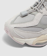 9060 Sea Salt/White
