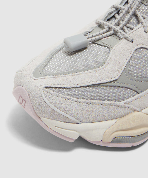 9060 Sea Salt/White