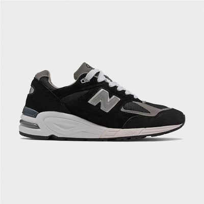 990v6 Black & White